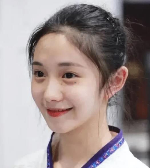 娱乐吃瓜酱刘浩存,娱乐吃瓜酱的甜蜜诱惑